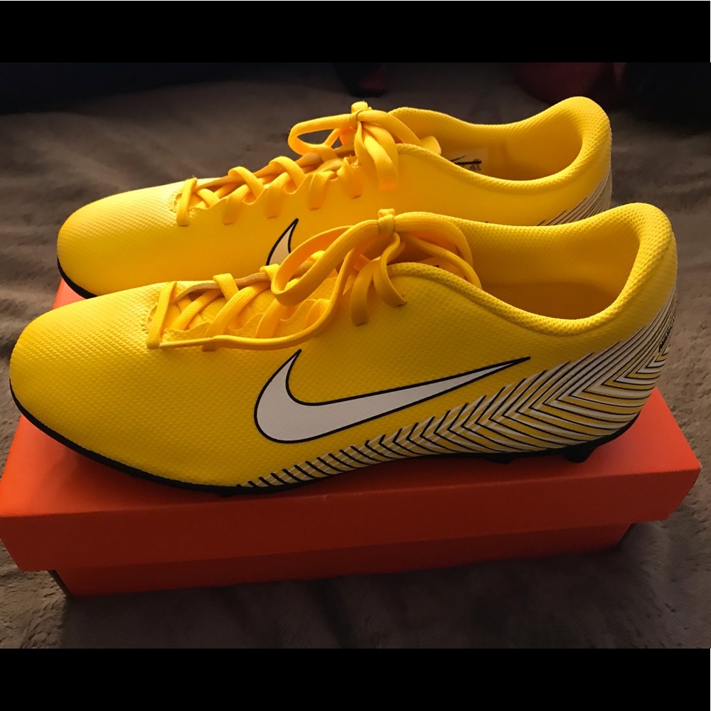 Yellow Vapor 12 Club Neymar Jr. Cleats